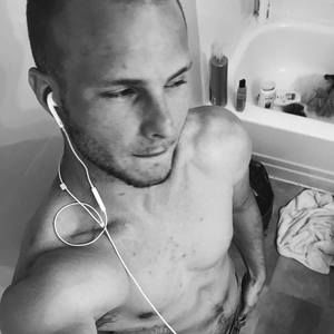 Meet your Posher, Johnny